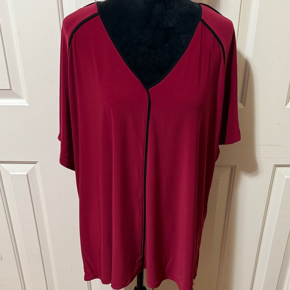 Anne Klein Cranberry Black Women's Short SleeveTop NEW